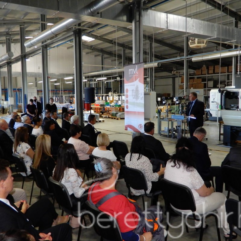 Szijjártó Péter látogatása a Mezei Vill-nél 21